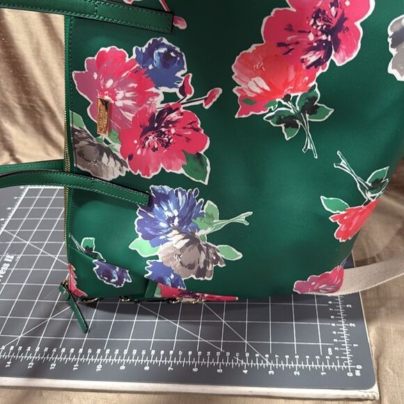 Kate Spade Adaira Weekender Or Diaper Bag In Sprout Green - Picture 4 of 11